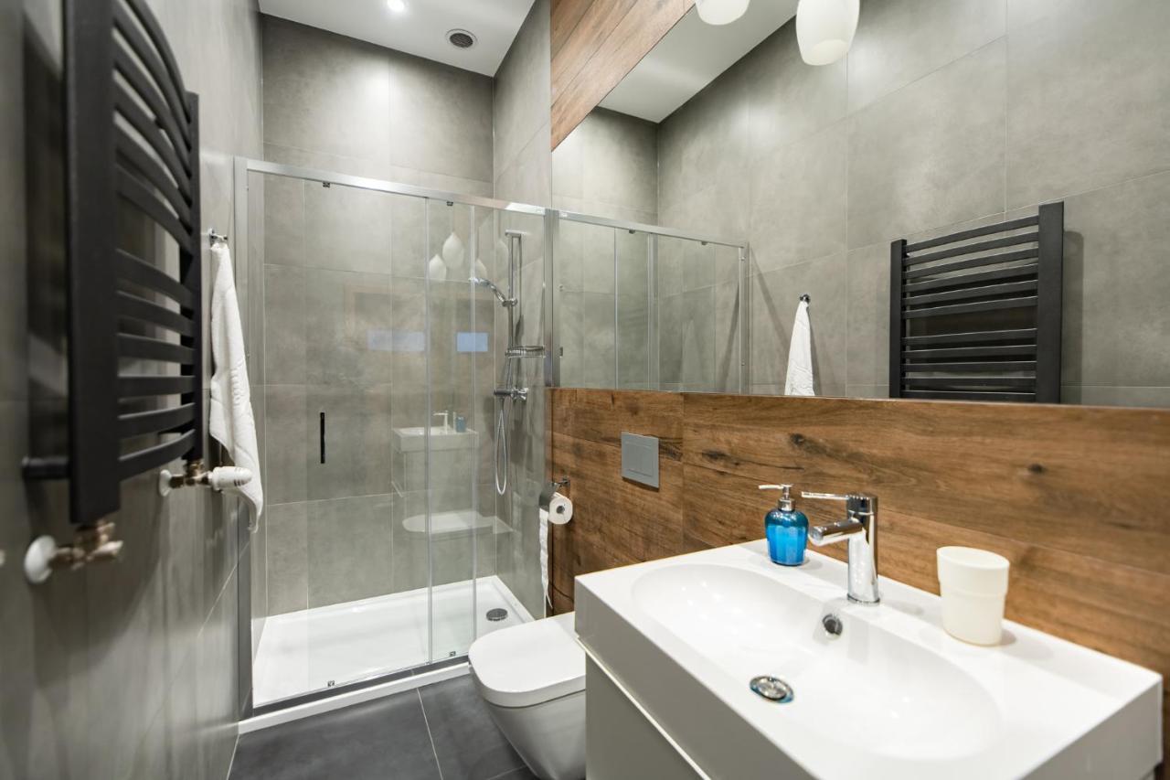 Neo Sky Apartment, Free Parking, 15 Min Walk Old Town&Kazimierz - By Homelike Красков Екстериор снимка